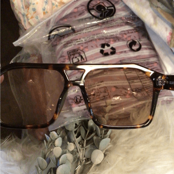 NEW !rare Quay Tortoise Soundcheck Sunglasses main image 5